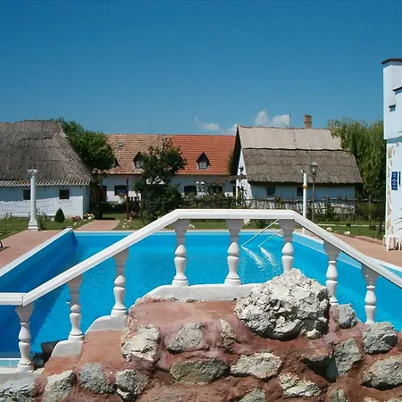 Kentaur üdülőfalu Resort