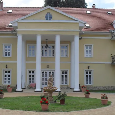Resort Kentaur Ueduelofalu *